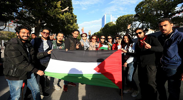 Tunisian demonstrators